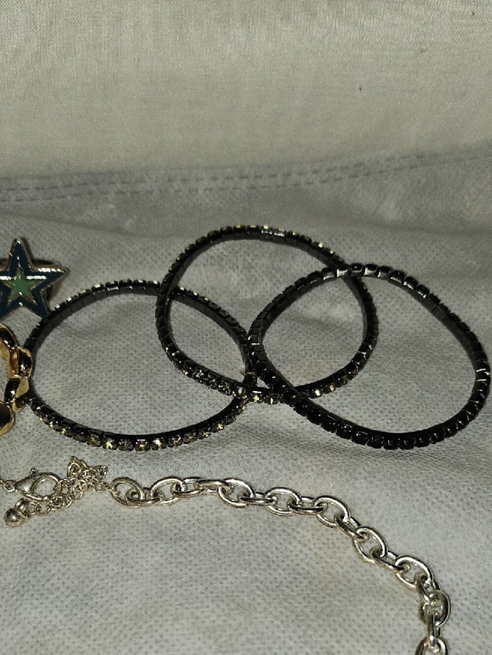Jewelry Bundle 8 Pieces Heart Link Necklace, Bracelets & Ring - Picture 4 of 9